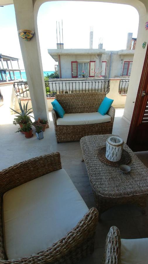 B&B Nereidi Melito Di Porto Salvo Eksteriør bilde